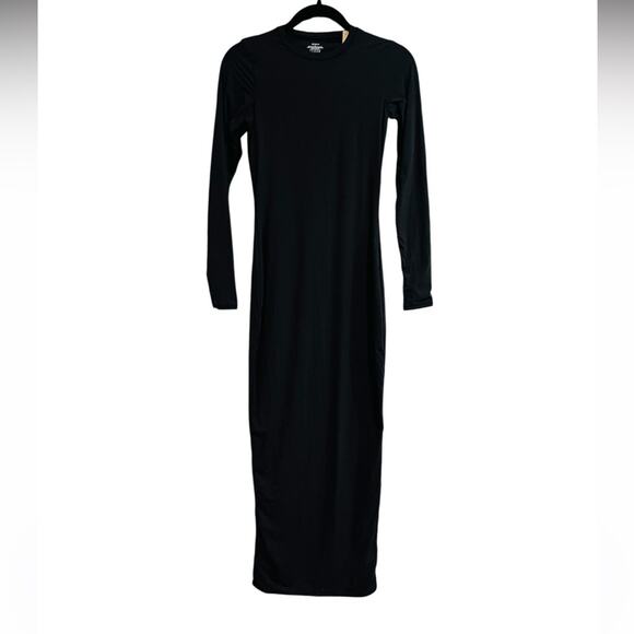 SKIMS CREW NECK LONG SLEEVE DRESS SIZE MEDIUM NWT - Picture 3 of 9